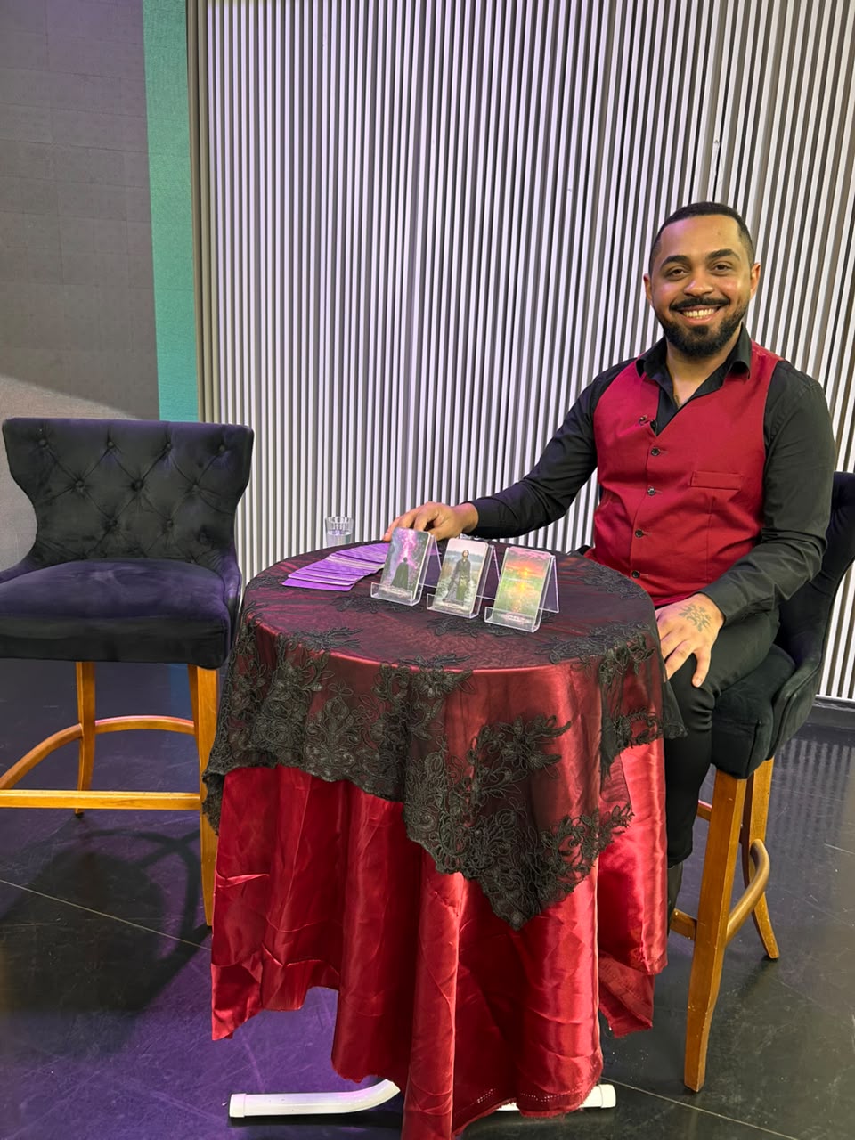 Mesa de atendimento de Mago Mariano